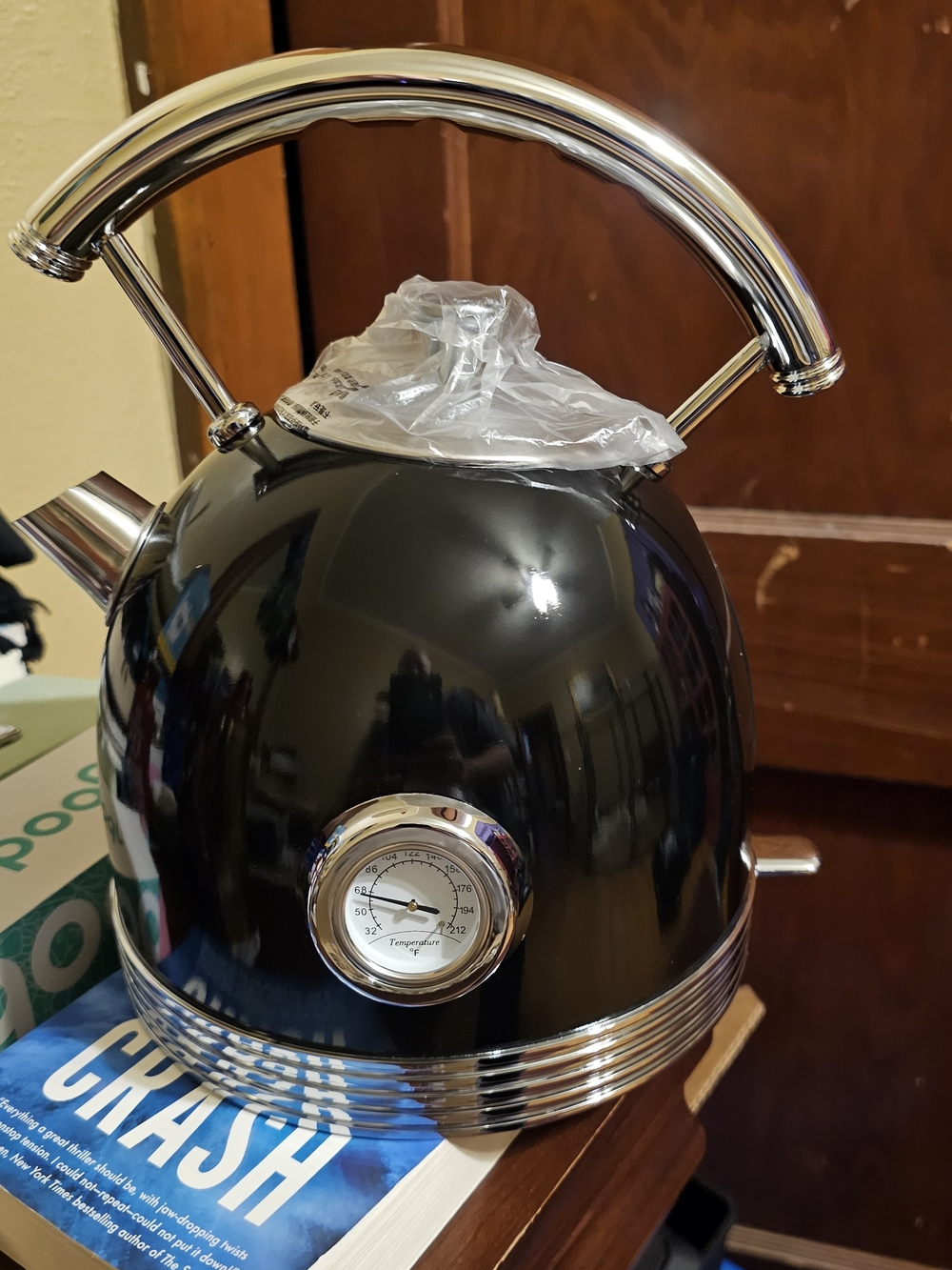 Black Retro Stainless Steel Whistling Kettle with Temperature Gauge